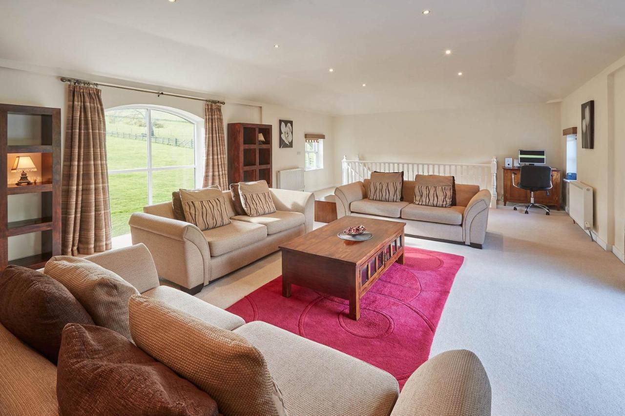 Host & Stay - Folkton Cottages スカーバラ エクステリア 写真