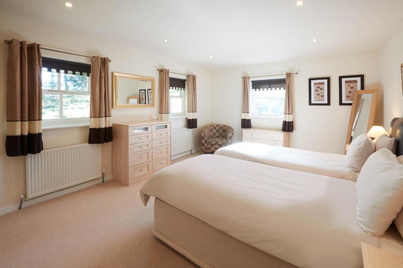 Host & Stay - Folkton Cottages スカーバラ エクステリア 写真