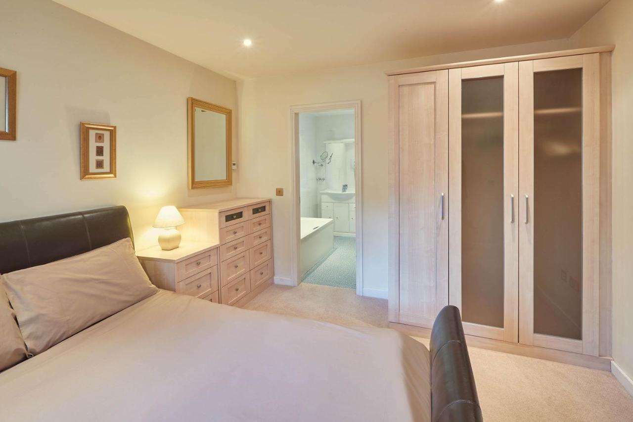 Host & Stay - Folkton Cottages スカーバラ エクステリア 写真